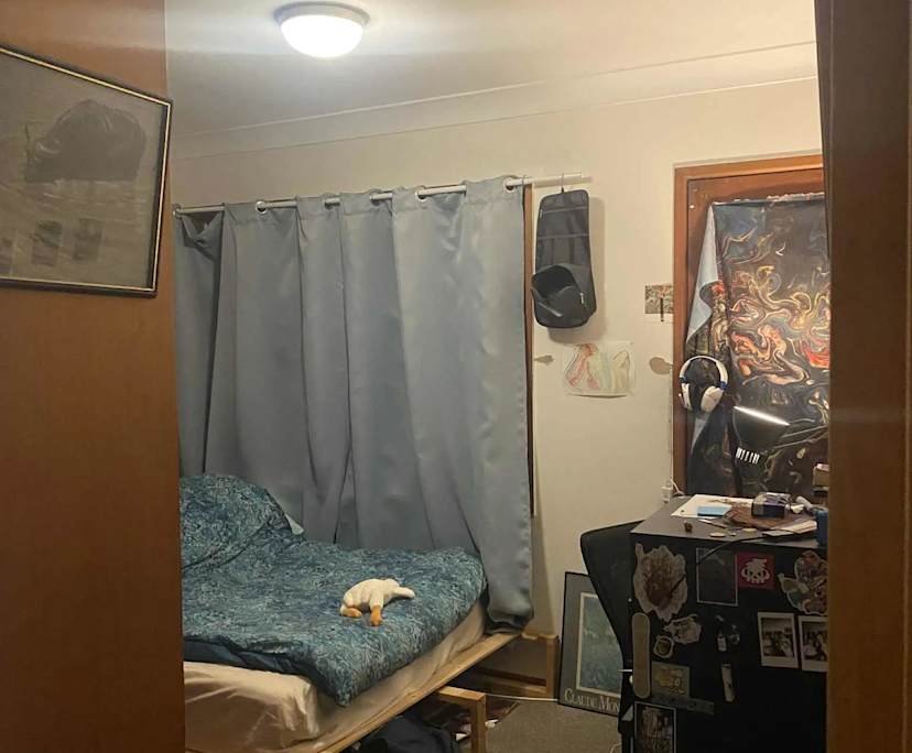 Unfurnished room in a share house