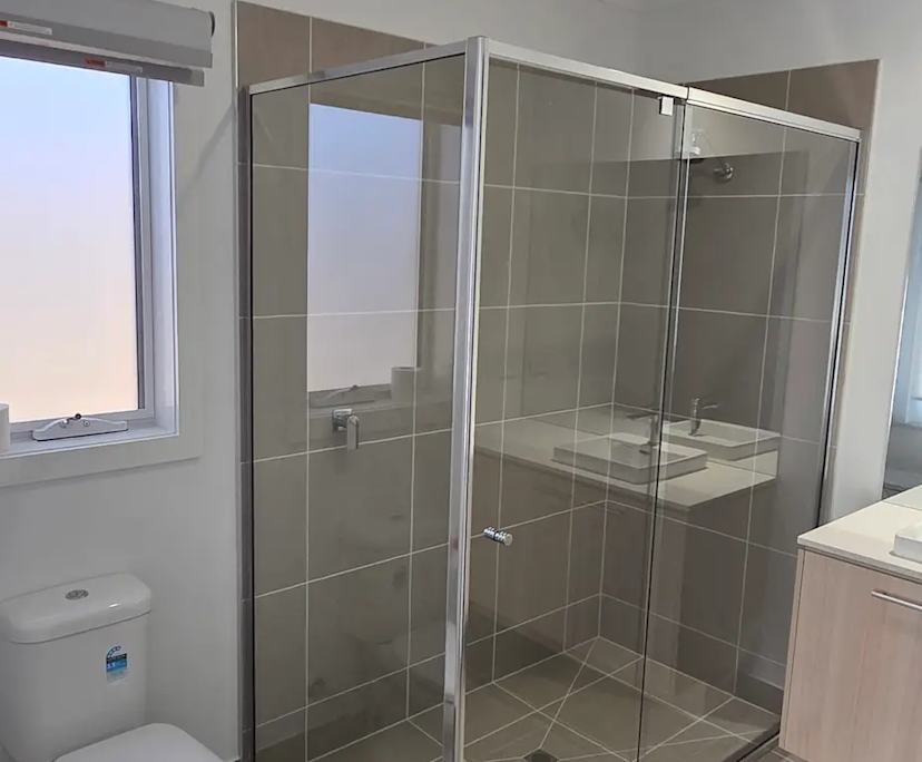 $300-350, Share-house, 5 rooms, Fraser Rise VIC 3336, Fraser Rise VIC 3336