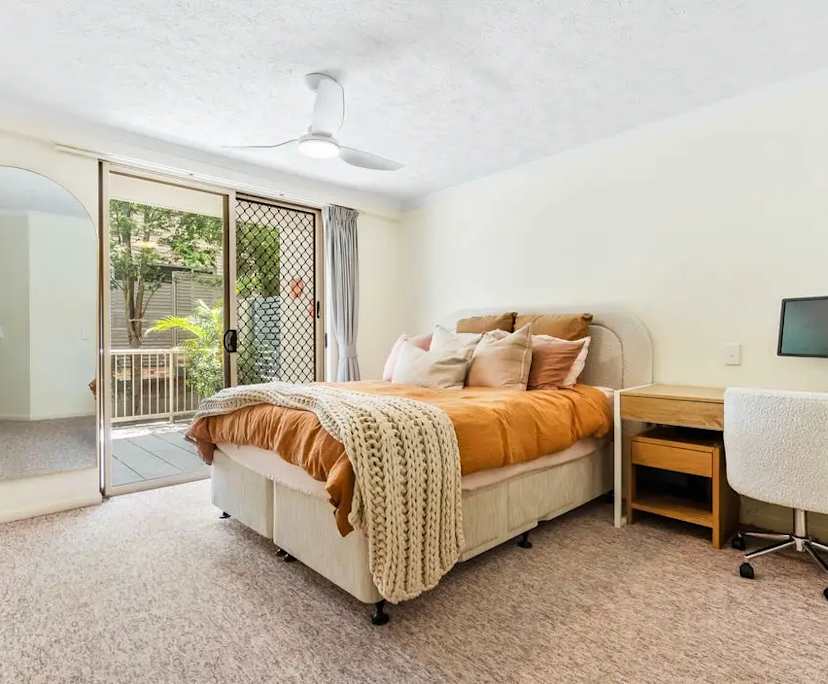 $550, Flatshare, 2 bathrooms, Burleigh Heads QLD 4220