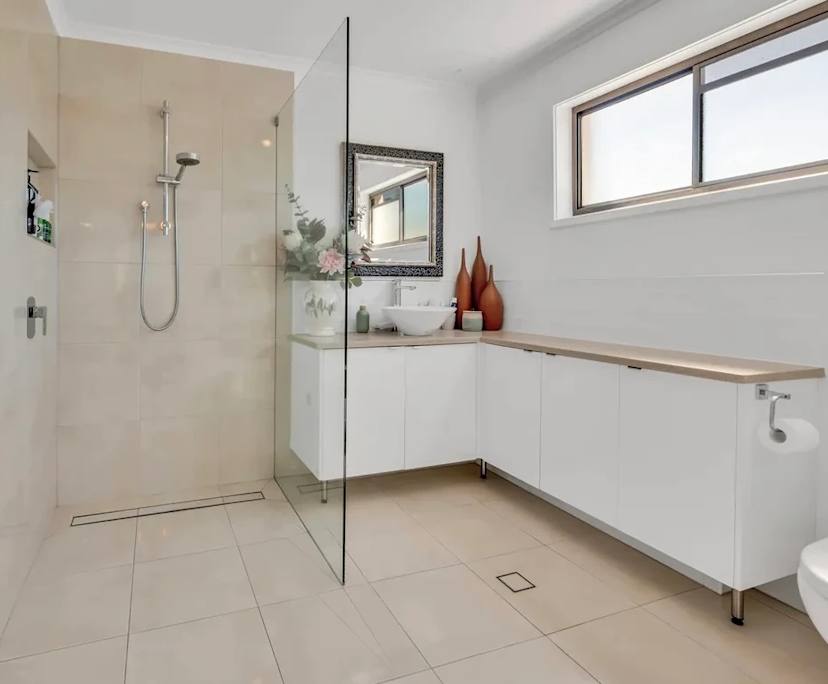 $250, Share-house, 3 bathrooms, Ashmore QLD 4214