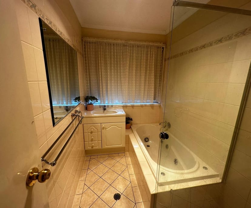 $230, Share-house, 5 bathrooms, Mount Barker SA 5251