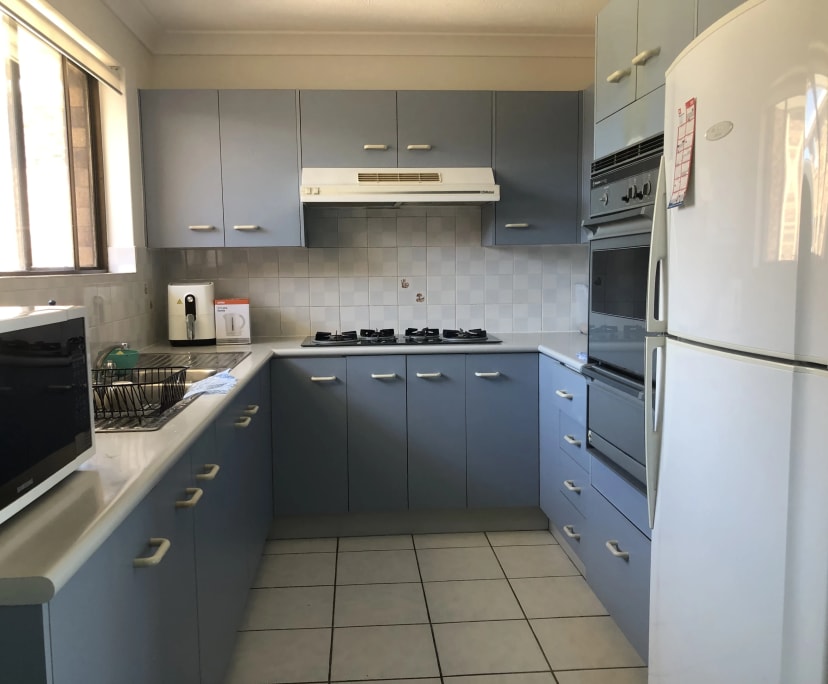 $350, Flatshare, 2 bathrooms, Coorparoo QLD 4151