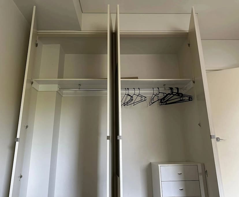 $410, Flatshare, 2 bathrooms, Port Melbourne VIC 3207