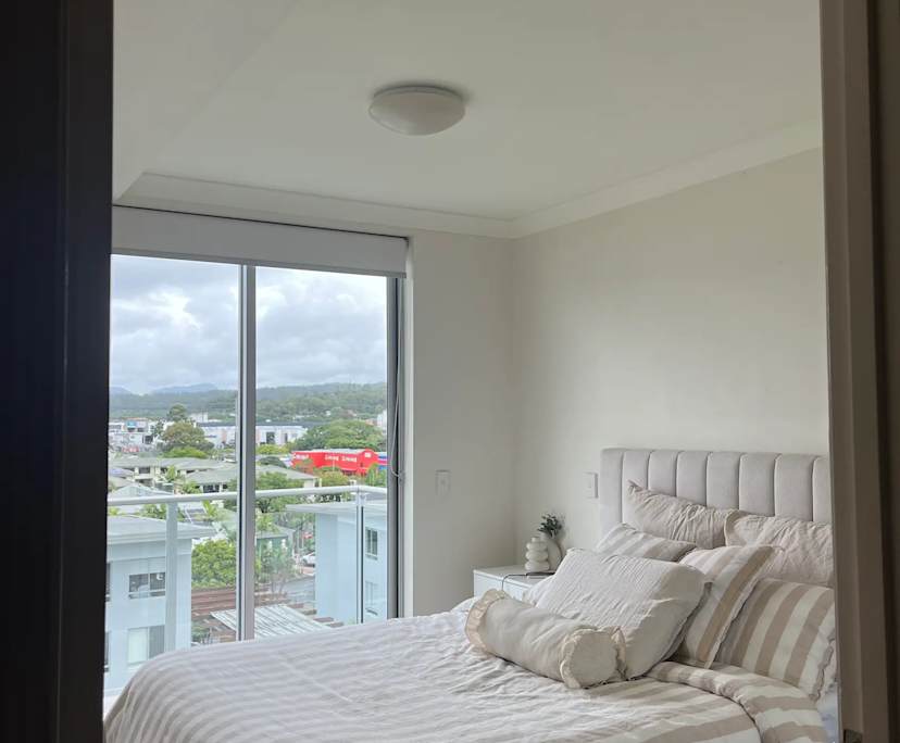 Unfurnished room in a flatshare