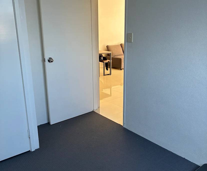 Unfurnished room in a flatshare