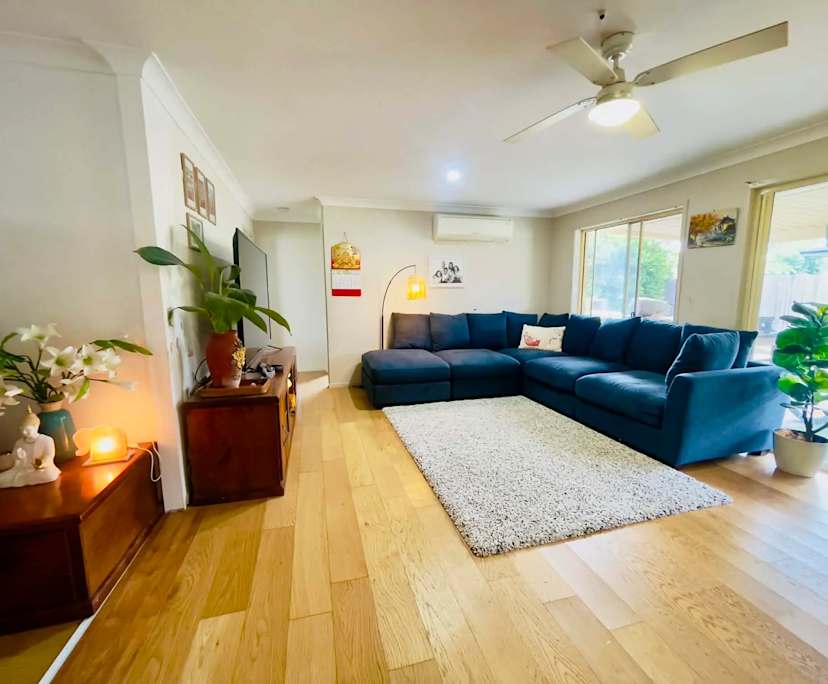 Furnished room in a share house