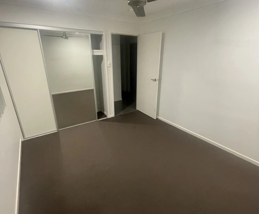 Room for Rent in Rothwell, Brisbane 220, Flexible...