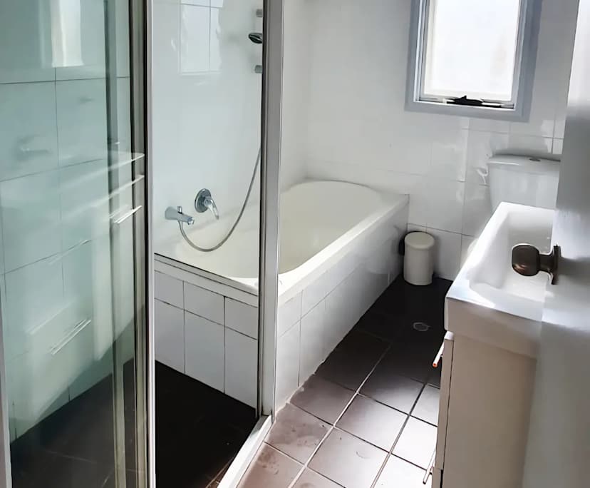 Whole property with 3 rooms for rent