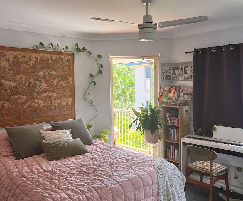 $270, Flatshare, 3 bathrooms, Bilinga QLD 4225