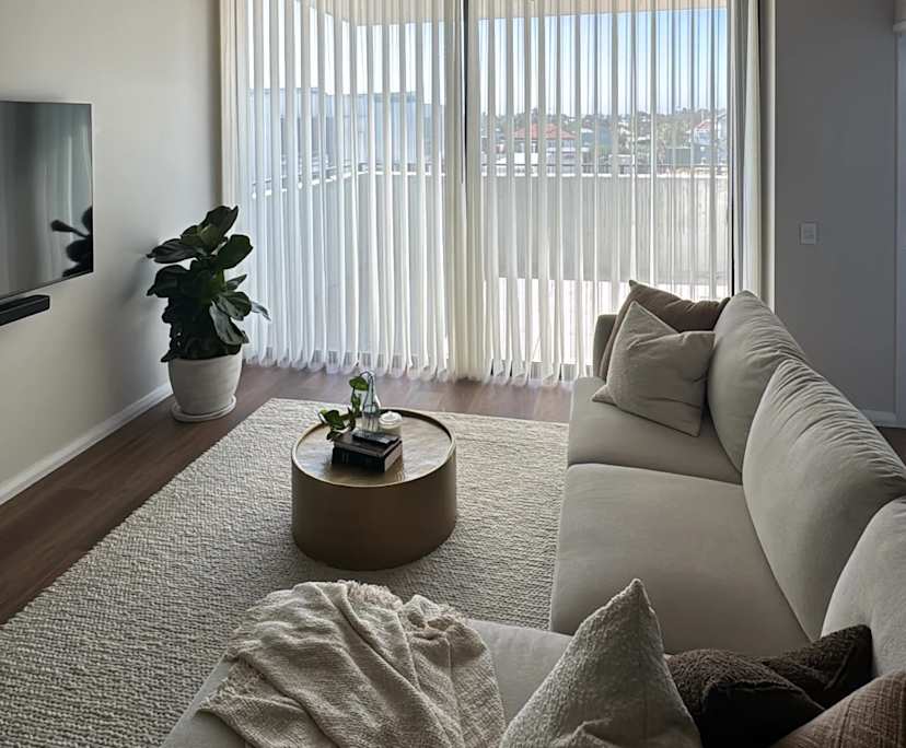 Unfurnished room with own bathroom