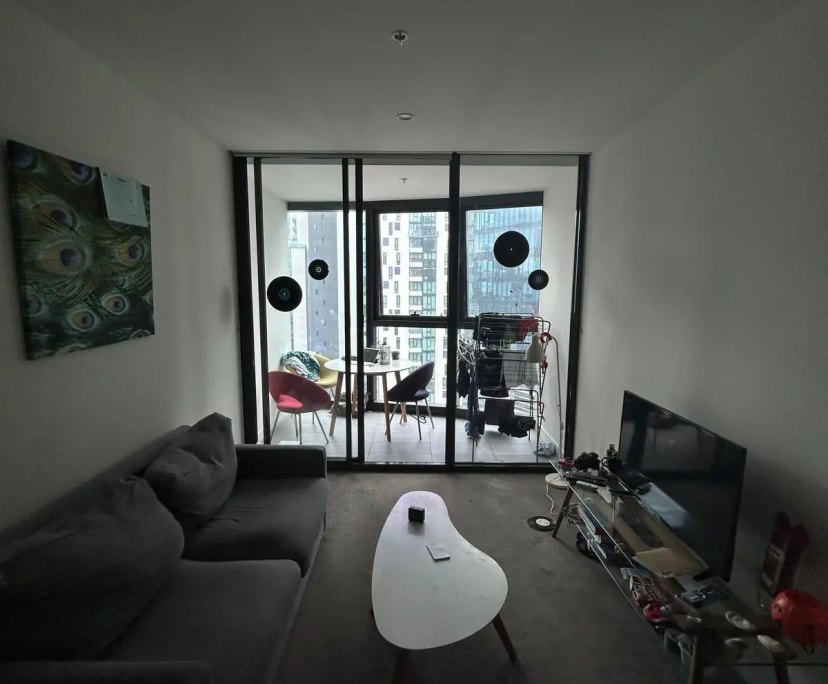 Furnished room in a flatshare