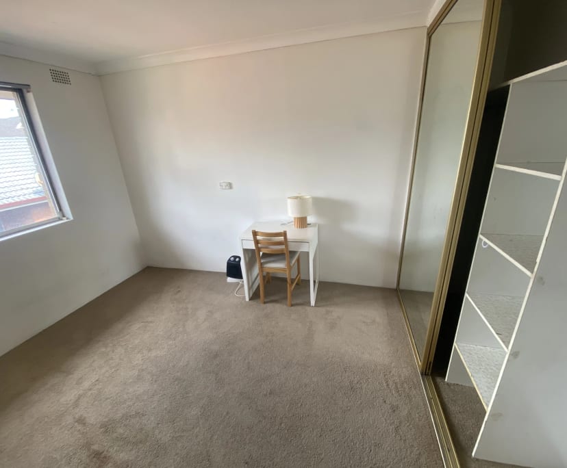 Unfurnished room in a flatshare