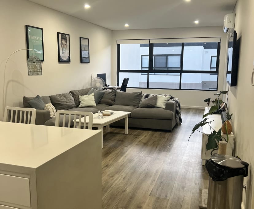 Unfurnished room with own bathroom
