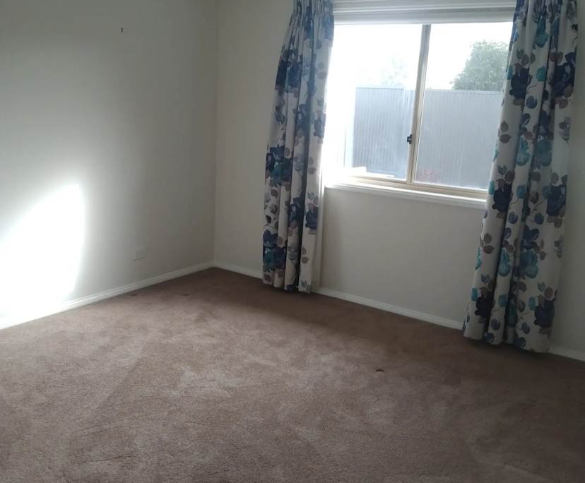 Unfurnished room in a share house