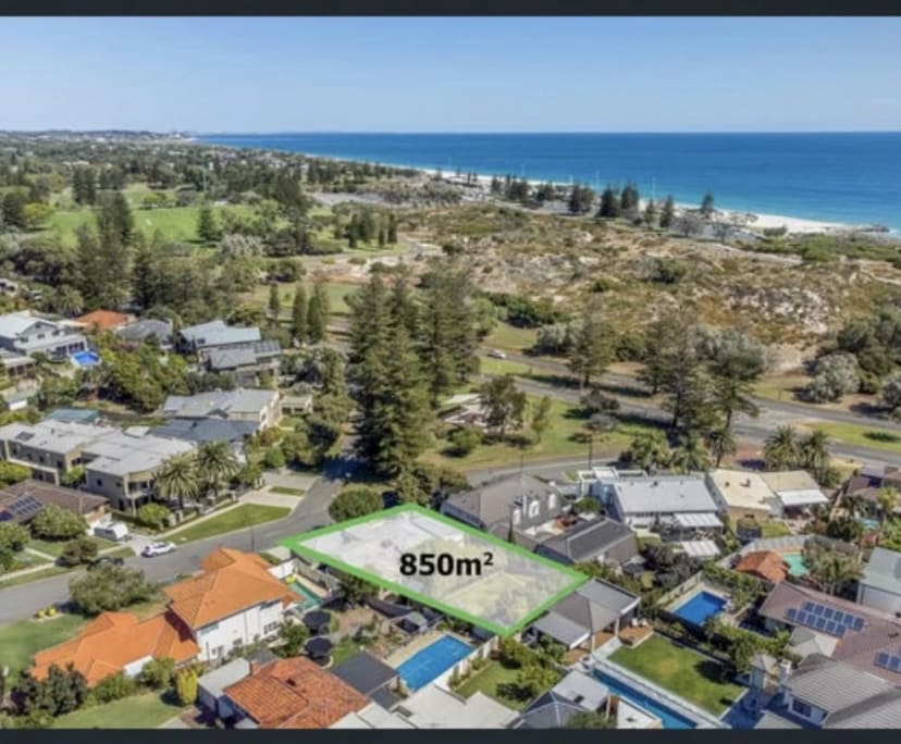 $385, Share-house, 5 bathrooms, City Beach WA 6015