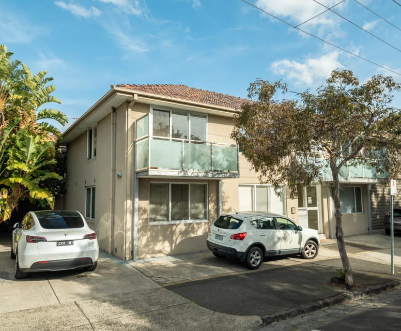 $1,200, Whole-property, 3 bathrooms, Elwood VIC 3184
