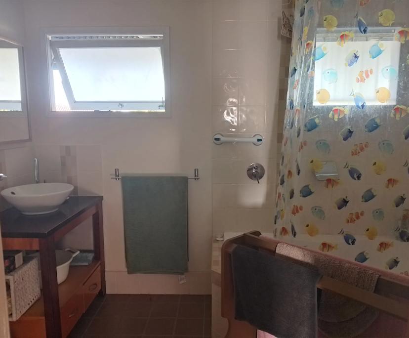 $325, Share-house, 3 bathrooms, Tarragindi QLD 4121