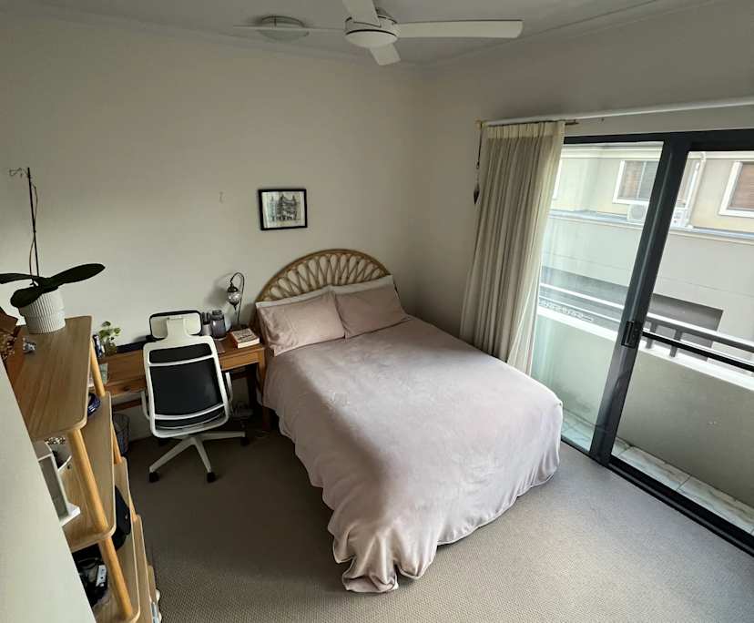 Room in a share house