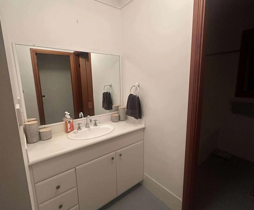 $285, Share-house, 4 bathrooms, Mount Hutton NSW 2290