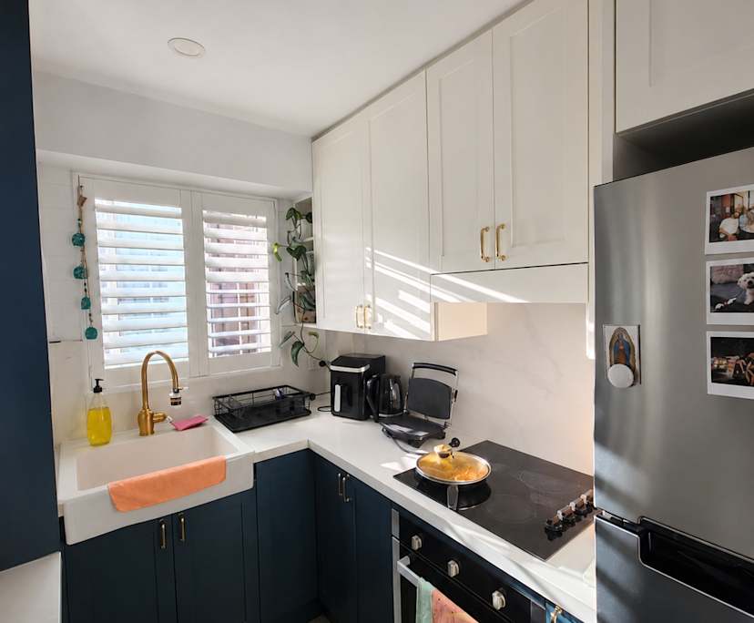 Furnished room in a flatshare