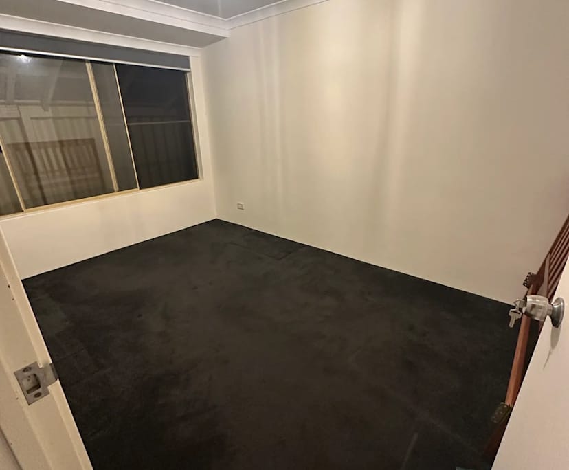 Room in a share house