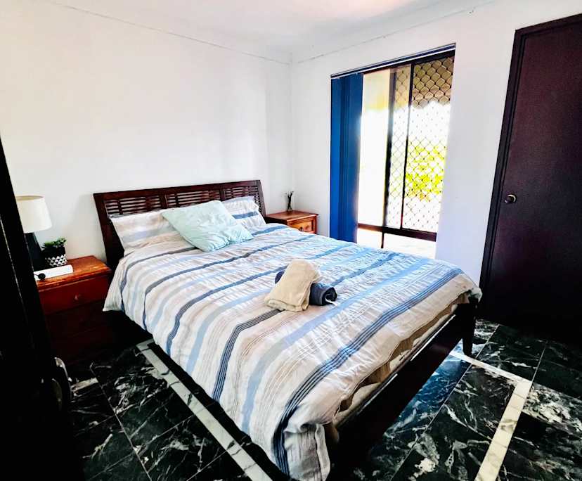 Whole property with 4 rooms for rent