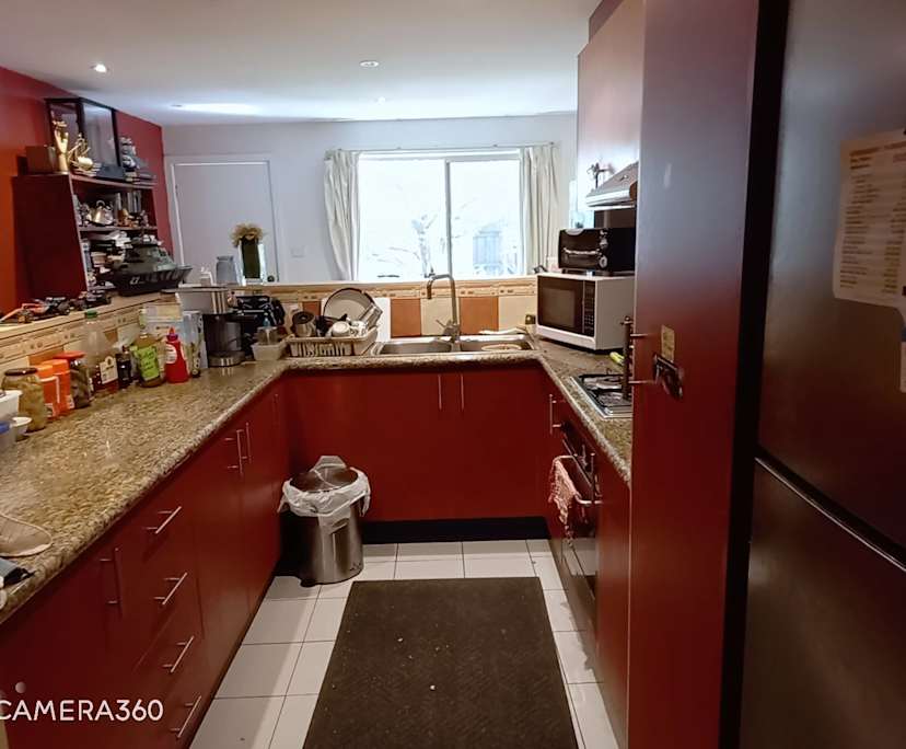 Furnished room in a share house