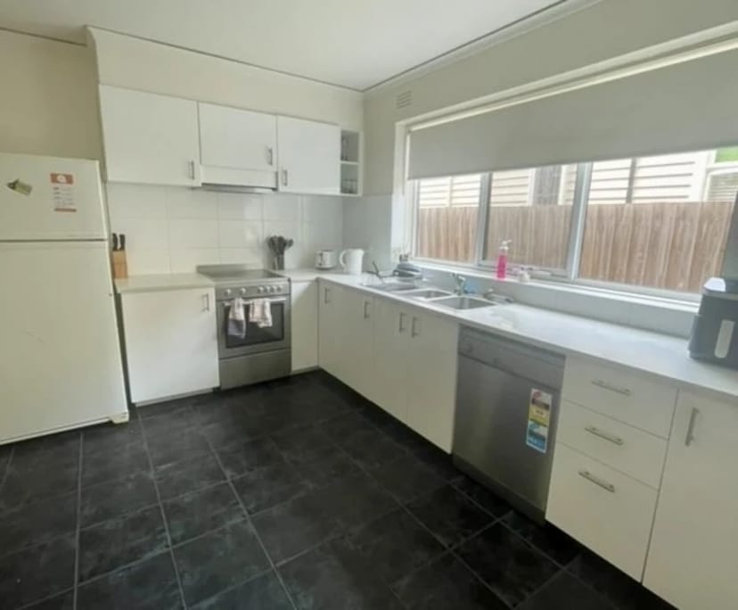 Furnished room in a flatshare