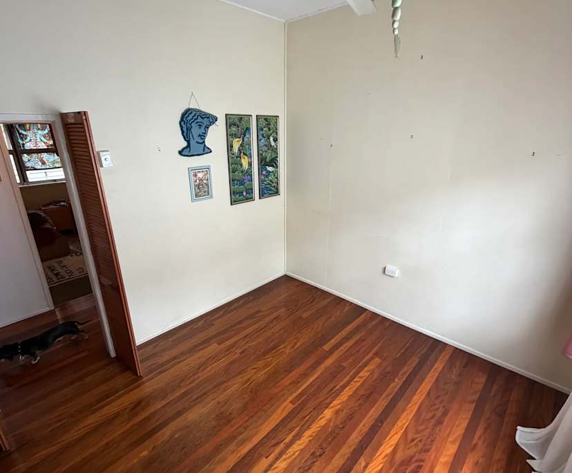 $335, Share-house, 2 bathrooms, Bardon QLD 4065