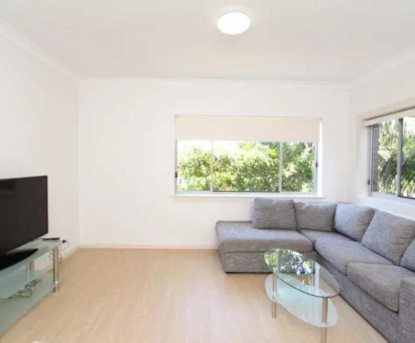Whole property with 3 rooms for rent
