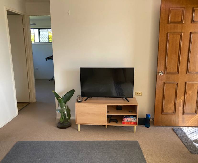 $200, Flatshare, 2 bathrooms, Kepnock QLD 4670