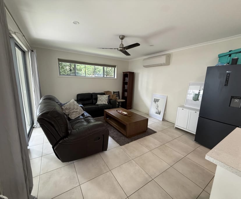 $350, Share-house, 4 bathrooms, Birtinya QLD 4575