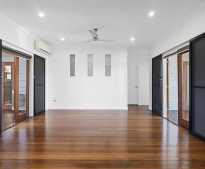 Room in a share house