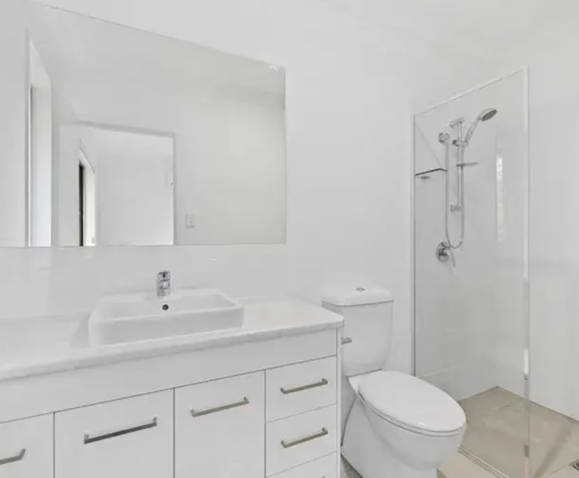 $370, Share-house, 3 bathrooms, Narangba QLD 4504