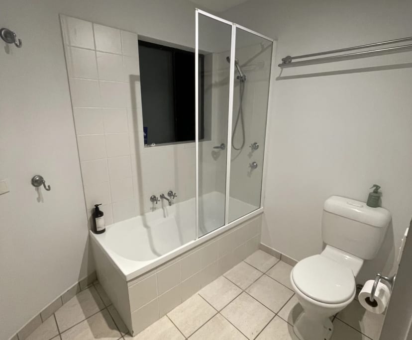 $700, Flatshare, 3 bathrooms, Sunshine Beach QLD 4567