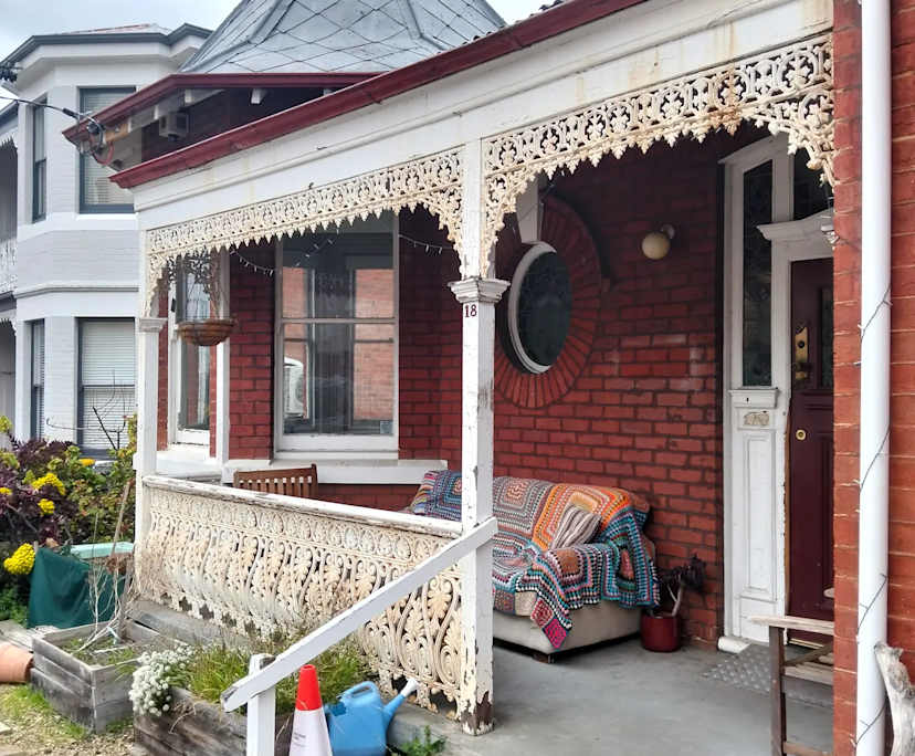 Furnished room in a share house