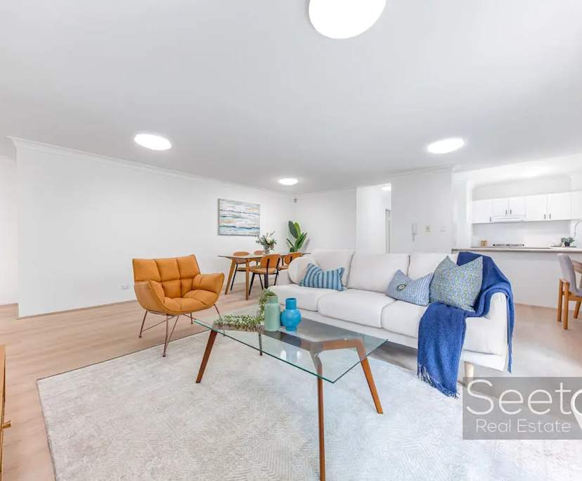 Furnished room in a flatshare