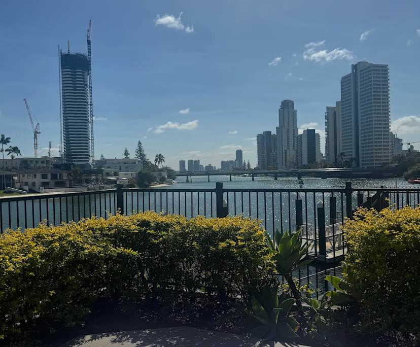 $700, 1-bed, 1 bathroom, Surfers Paradise QLD 4217