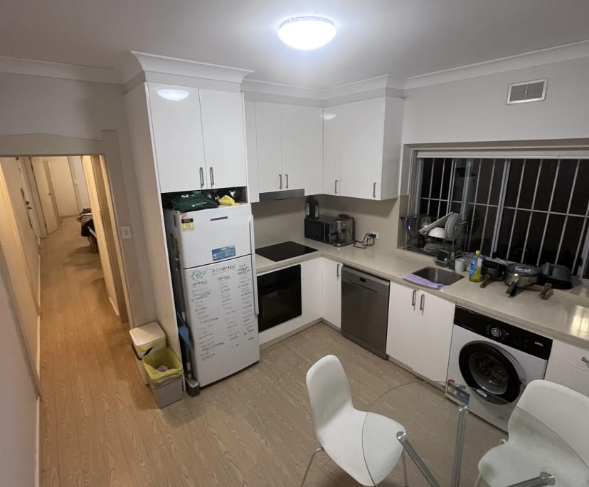 Furnished room in a flatshare