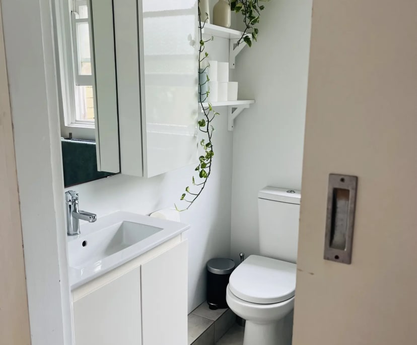 $450, Flatshare, 2 bathrooms, Freshwater NSW 2096