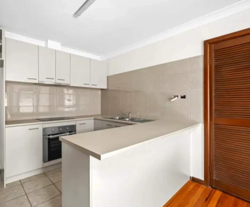 Whole property with 2 rooms for rent