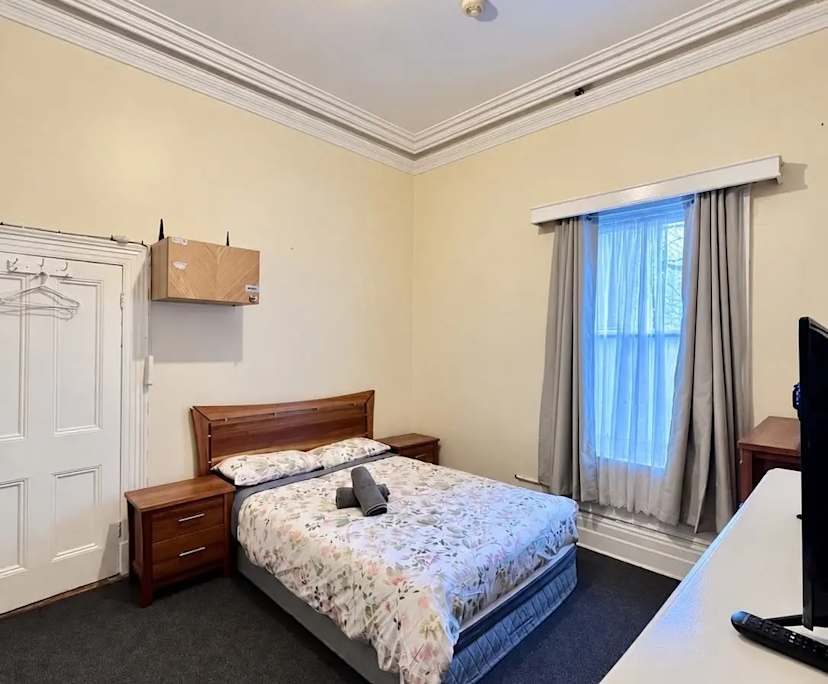 Furnished room in a share house