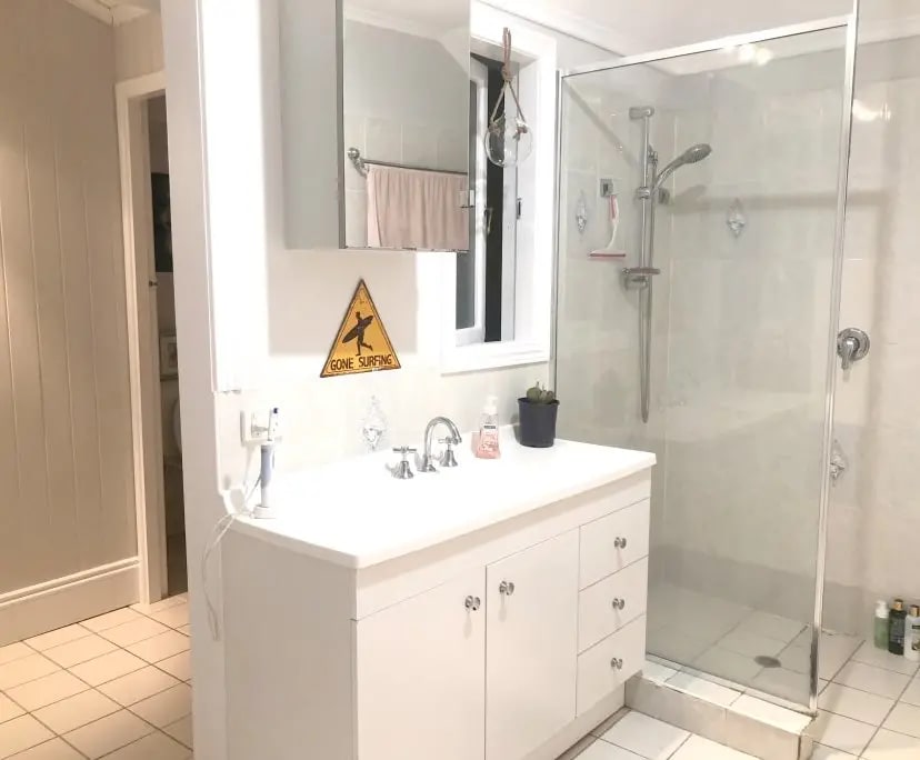 $330, Share-house, 3 bathrooms, Kangaroo Point QLD 4169