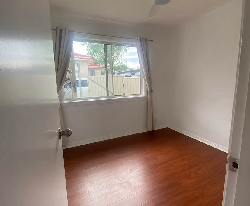 Unfurnished room in a share house