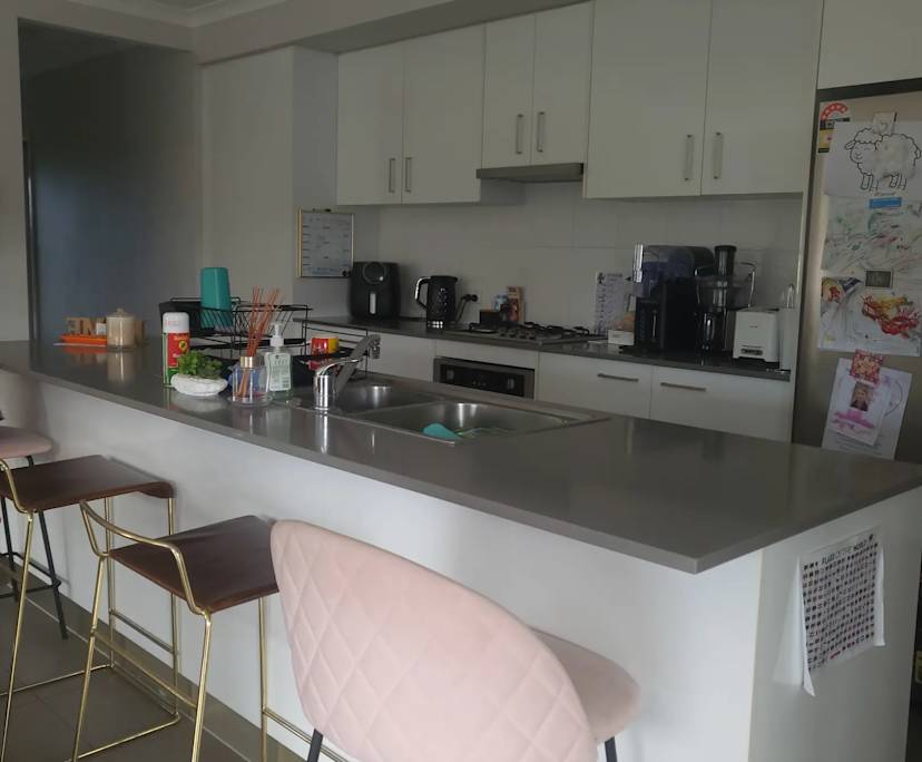 Room in a share house
