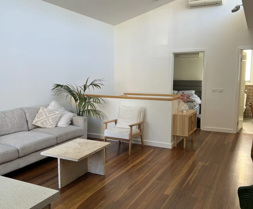 Room in a share house