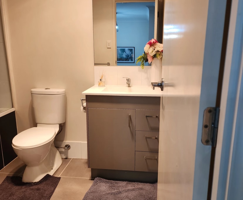 $280, Share-house, 3 bathrooms, Doolandella QLD 4077