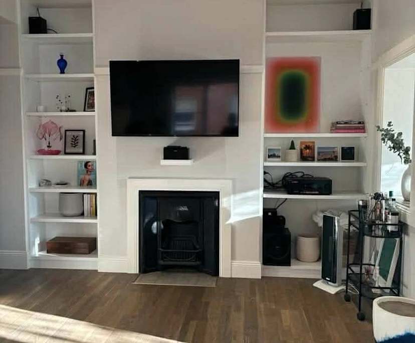 Furnished room in a flatshare