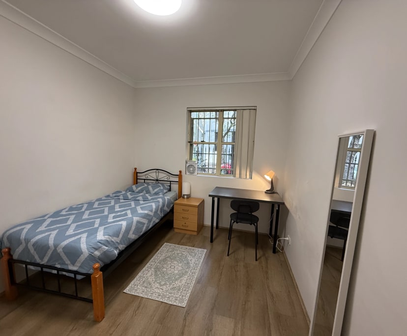 Furnished room in a flatshare