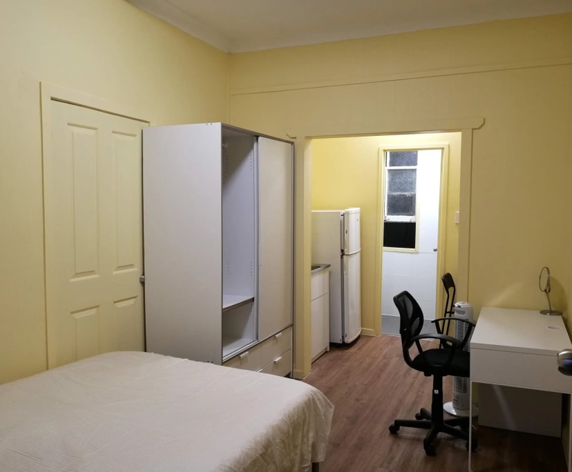 Room studio flat for rent